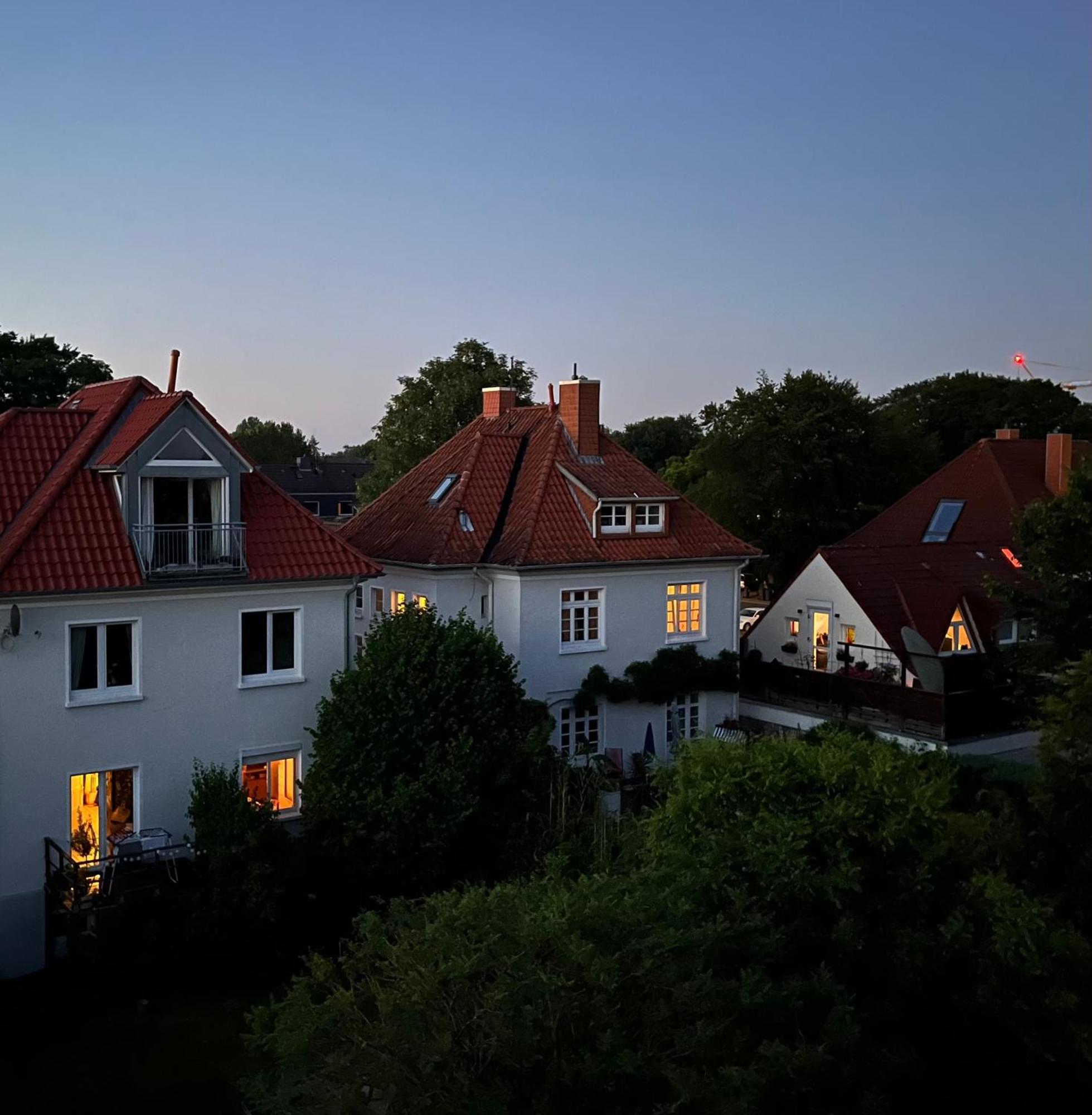 Lichtdurchflutete Dachgeschosswohnung In Uninaehe Oldenburg Luaran gambar